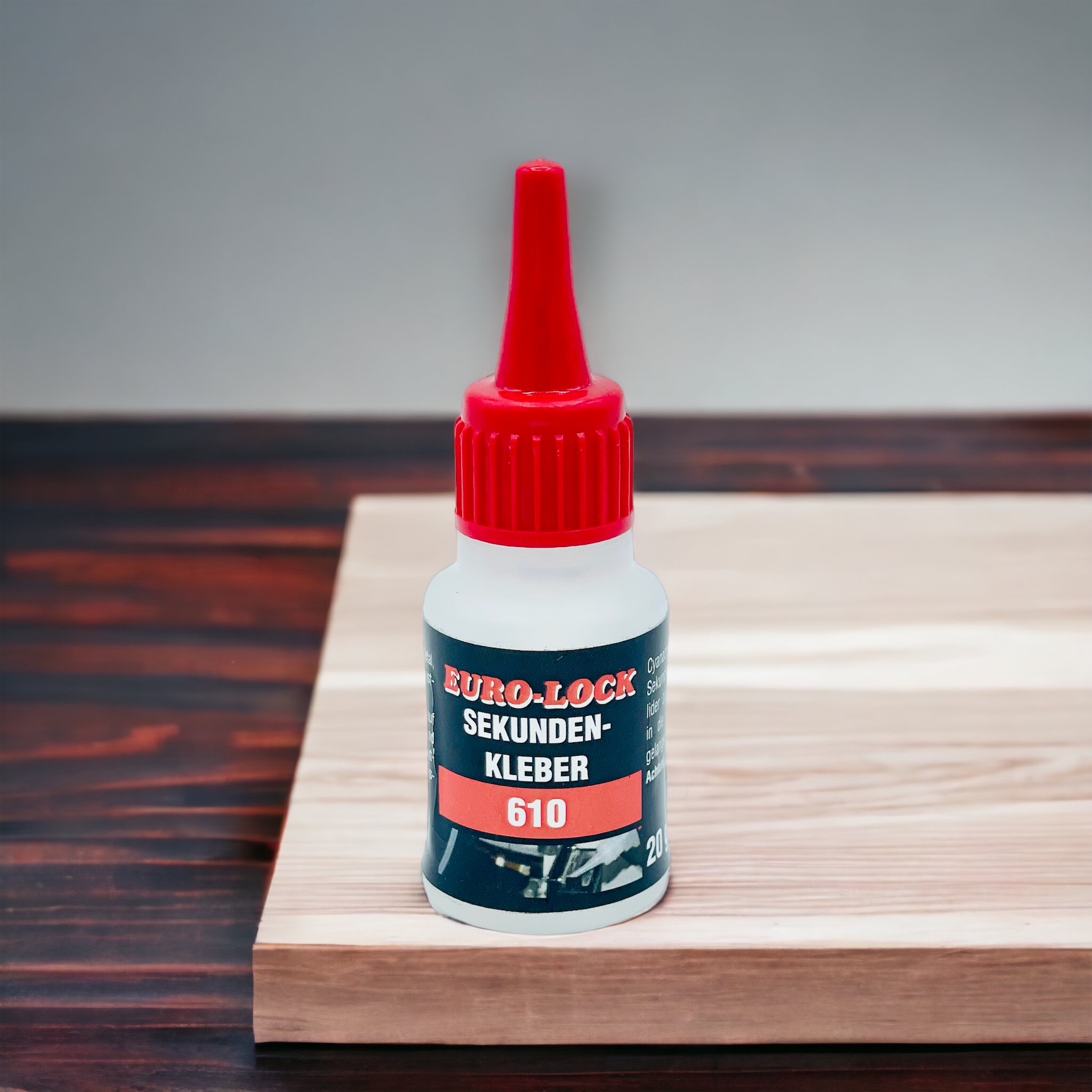 Alleskleber/Sekundenkleber/Universalkleber E610 -  20g Flasche  - extra stark und schnelltrocknend - für einfaches Kleben und schnelle Reparaturen aller Art
